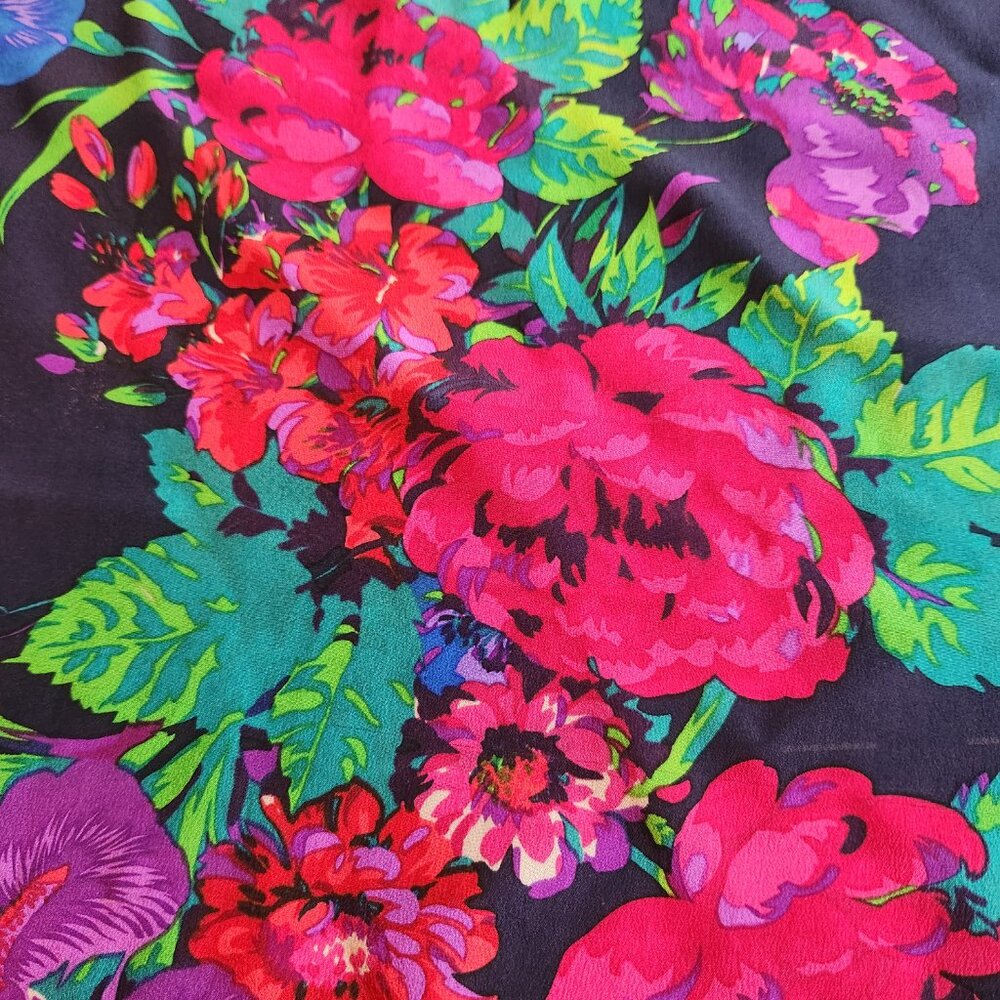 2/$20 SALE! Liz Claiborne Silk Scarf - Picture 3 of 9